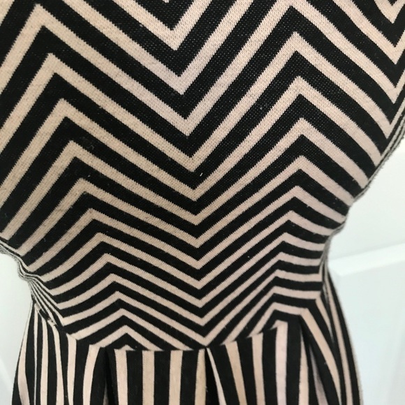 Maison Jules Chevron Dress  Size XS 🔴CLEARANCE🔴 - Picture 3 of 3